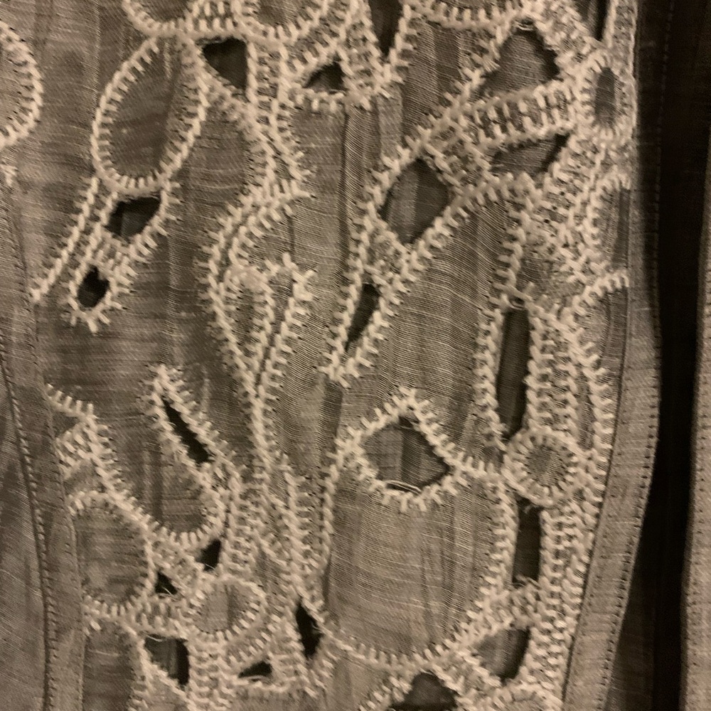 Elegant Gray Women's Jacket with Lace Detailing - Picture 2 of 3
